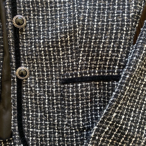 Covington Black & White Blazer - Picture 3 of 8